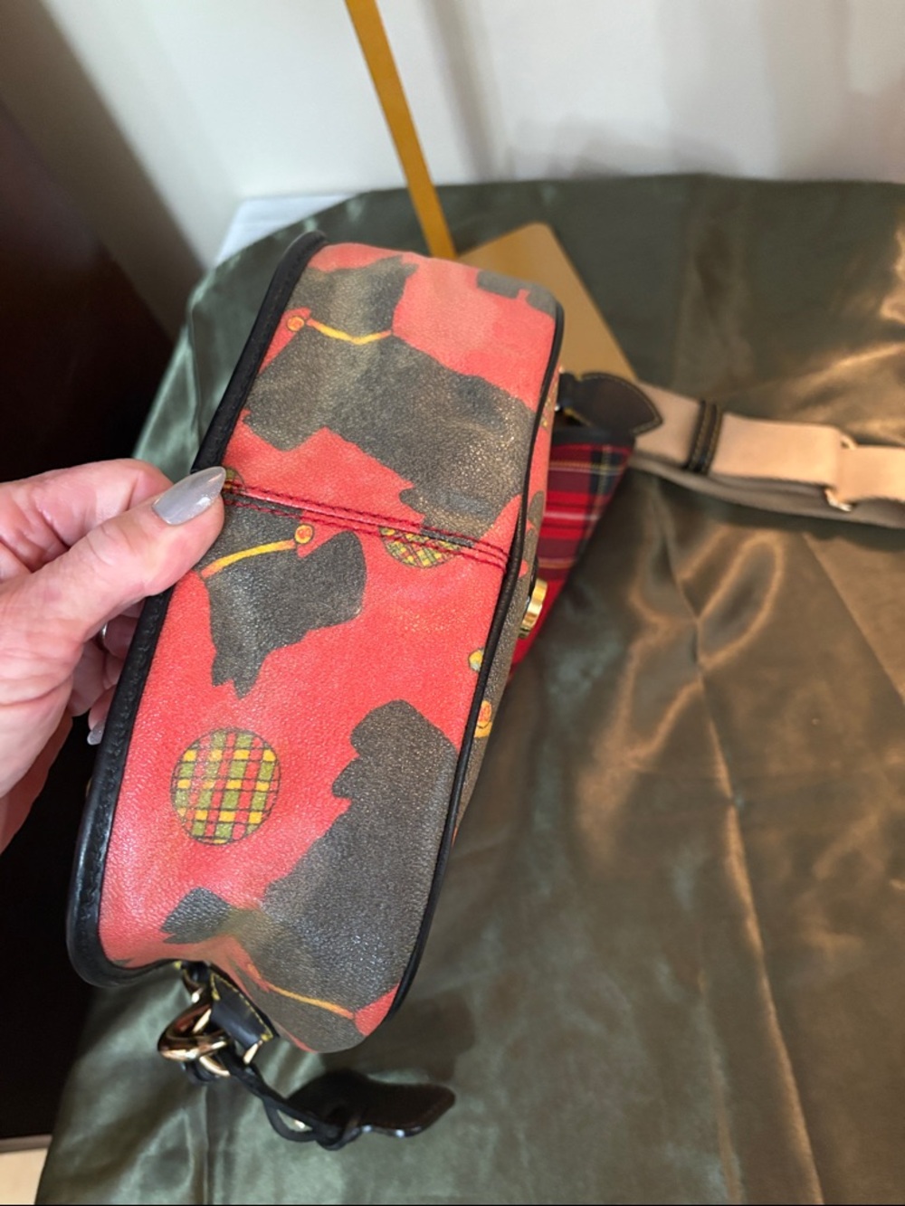 Dooney and Bourke Black Scottie Dog Print crossbody flap bag Rare collectible! - Picture 9 of 13